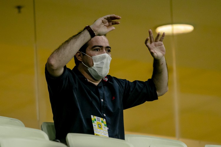 Marcelo Paz durante jogo do Fortaleza na Arena Castelão (Foto: Aurelio Alves/O POVO).