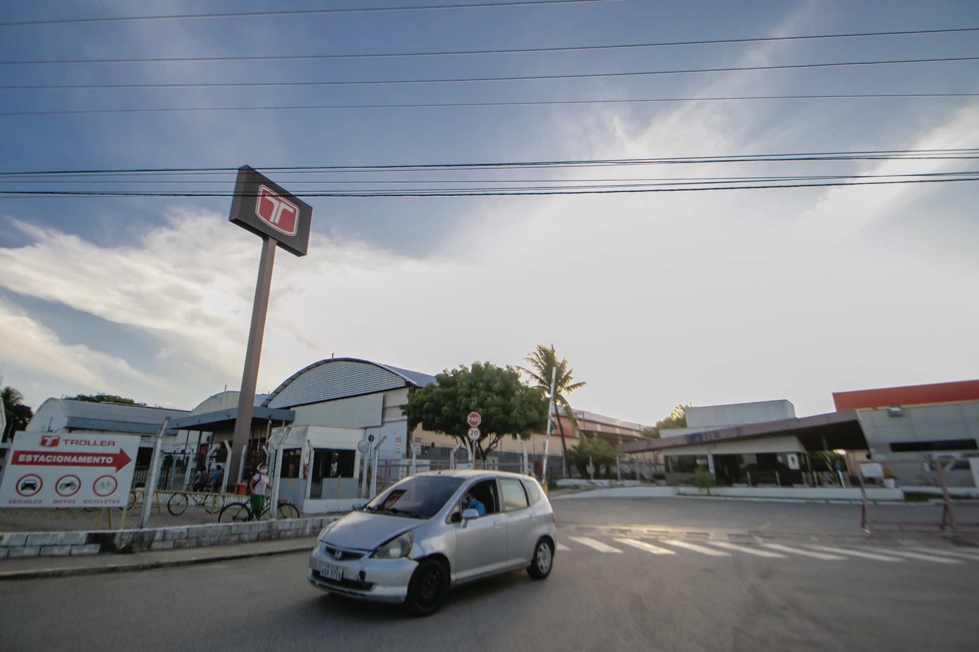 ￼NOVO polo automotivo terá como base a antiga fábrica da Troller, em Horizonte (Foto: Aurelio Alves)