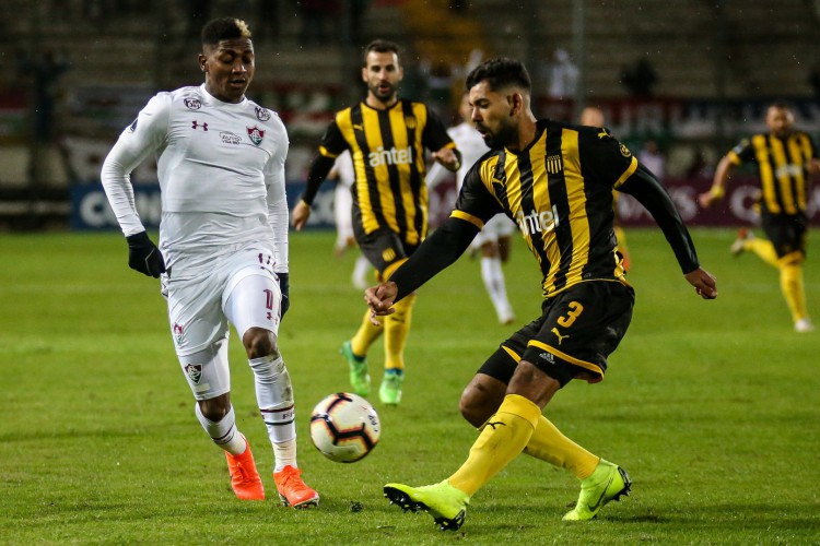 Yony González em ação pelo Fluminense na temporada de 2019