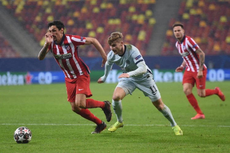 Atlético de Madrid vai precisar de dois gols de diferença em Stamford Brigde para se classificar para a próxima fase