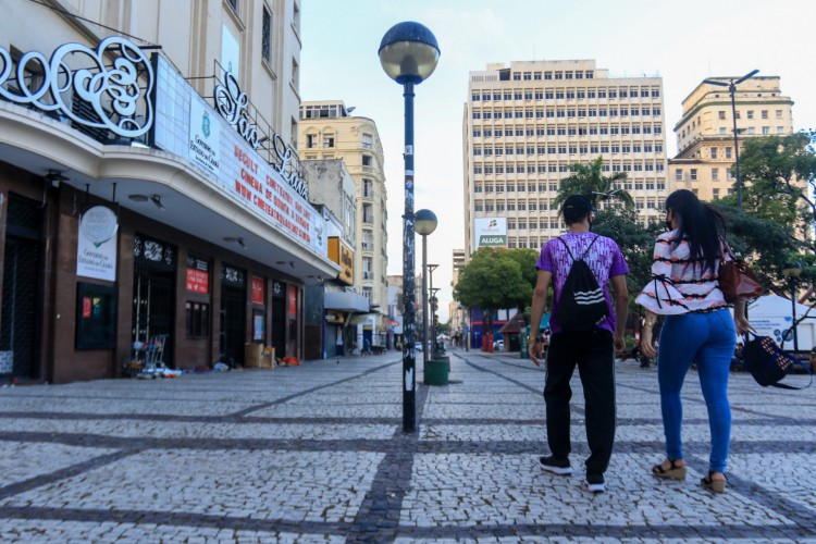 Reabertura do comércio e dos serviços começa nesta segunda, 12 de abril