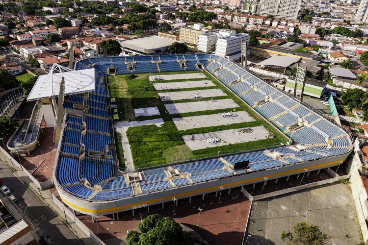 Estádio Presidente Vargas visto do alto após a desmontagem do hospital de campanha para combate do coronavirus (Fco Fontenele/OPOVO)