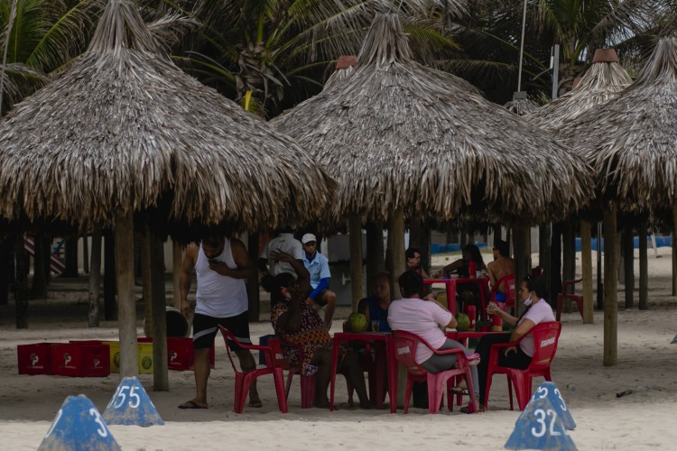 A partir de segunda-feira, 26, será permitido o funcionamento das barracas de praia nos mesmos moldes de regras já estabelecidas aos restaurantes