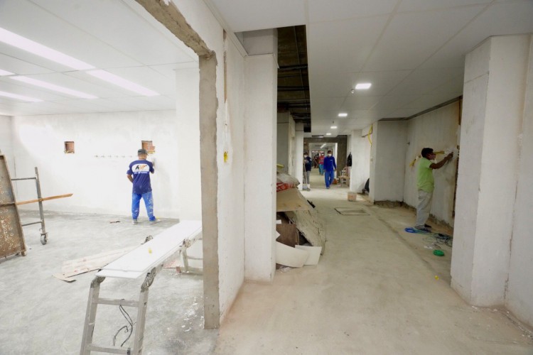 Obras no Hospital Leonardo da Vinci para a construção de nova ala com 20 leitos de UTI