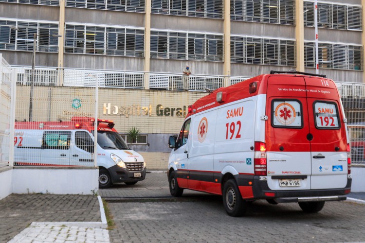 Atualmente, nove pessoas aguardam na fila de espera por leitos específicos de tratamento da Covid-19 no Ceará