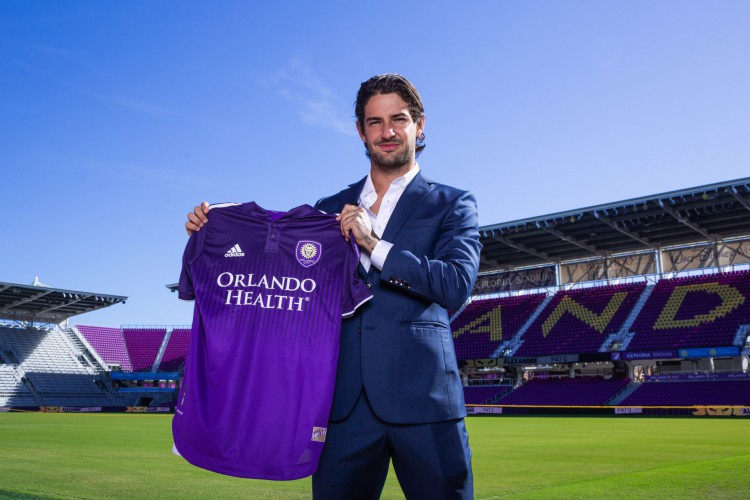 Alexandre Pato em apresentação no Orlando City, dos Estados Unidos