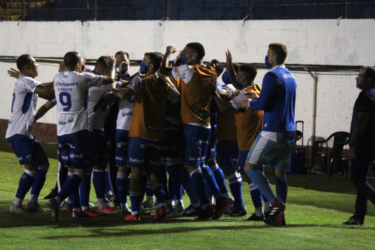 Fortaleza venceu Caxias-RS por 1 a 0 e garantiu classificação para a próxima fase da Copa do Brasil. 