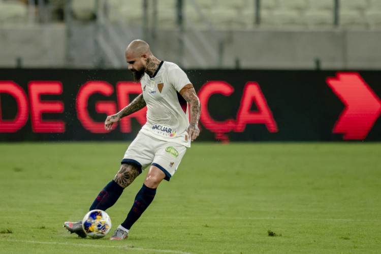 FORTALEZA, CE, BRASIL, 23.03.2021: Juan Quinteiro. Fortaleza x Santa Cruz, pela Copa do Nordeste, na Arena Castelão, em epoca de COVID-19. (Foto: Aurelio Alves/ Jornal O POVO)