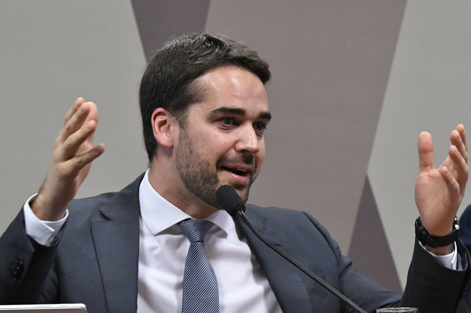 Eduardo Leite E A Patrulha Política Farol Opovo 