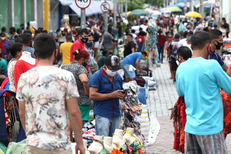 Comércio de Fortaleza inicia 2022 com expectativa positiva para consumo e estimativa de que 32,4% dos consumidores gastem em média R$ 618,64 até o fim do bimestre