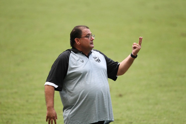 Guto Ferreira será julgado novamente pela expulsão contra o Flamengo, pela Série A.  (Fotos: Fabio Lima/O POVO).