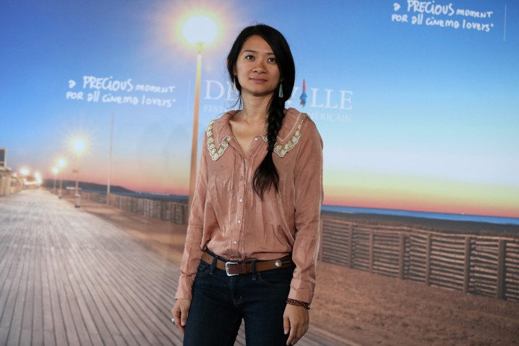 Chloé Zhao, nascida na China, é a favorita para o Oscar de direção por "Nomadland".

 