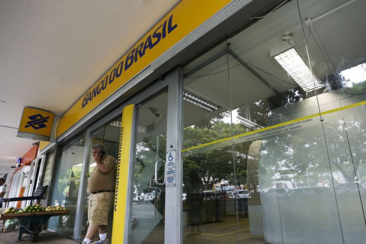 Banco do Brasil liberou nesta segunda, 31, pix de outros bancos pelo WhatsApp