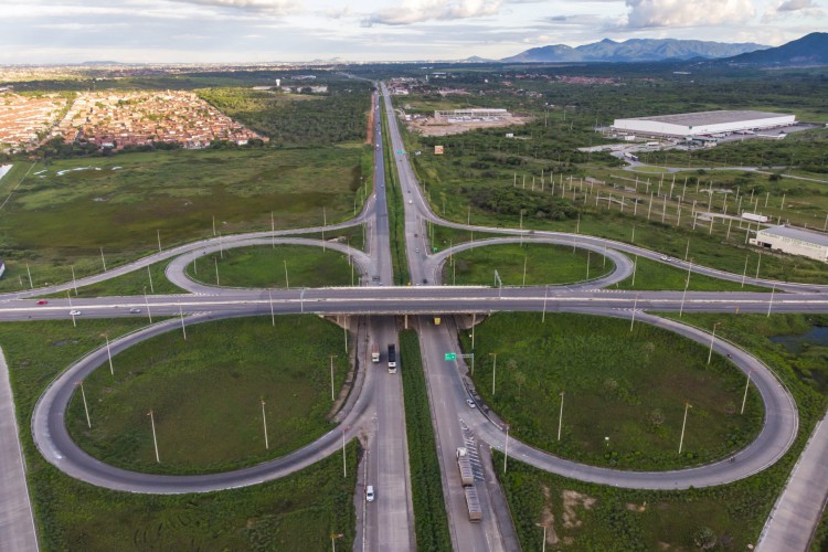 Fortaleza, Ce, BRASIL - 10.05.21 Trecho em obras do Anel Viário entre a BR 116 e o Viaduto de Caucaia (Fco Fontenele / O POVO)