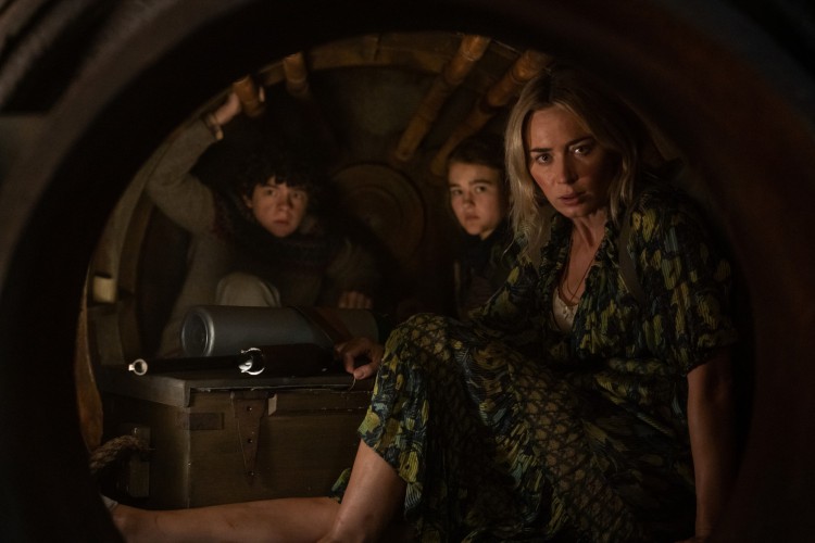 Noah Jupe,Millicent Simmonds e Emily Blunt protagonizam 'Um Lugar Silencioso - Parte II'