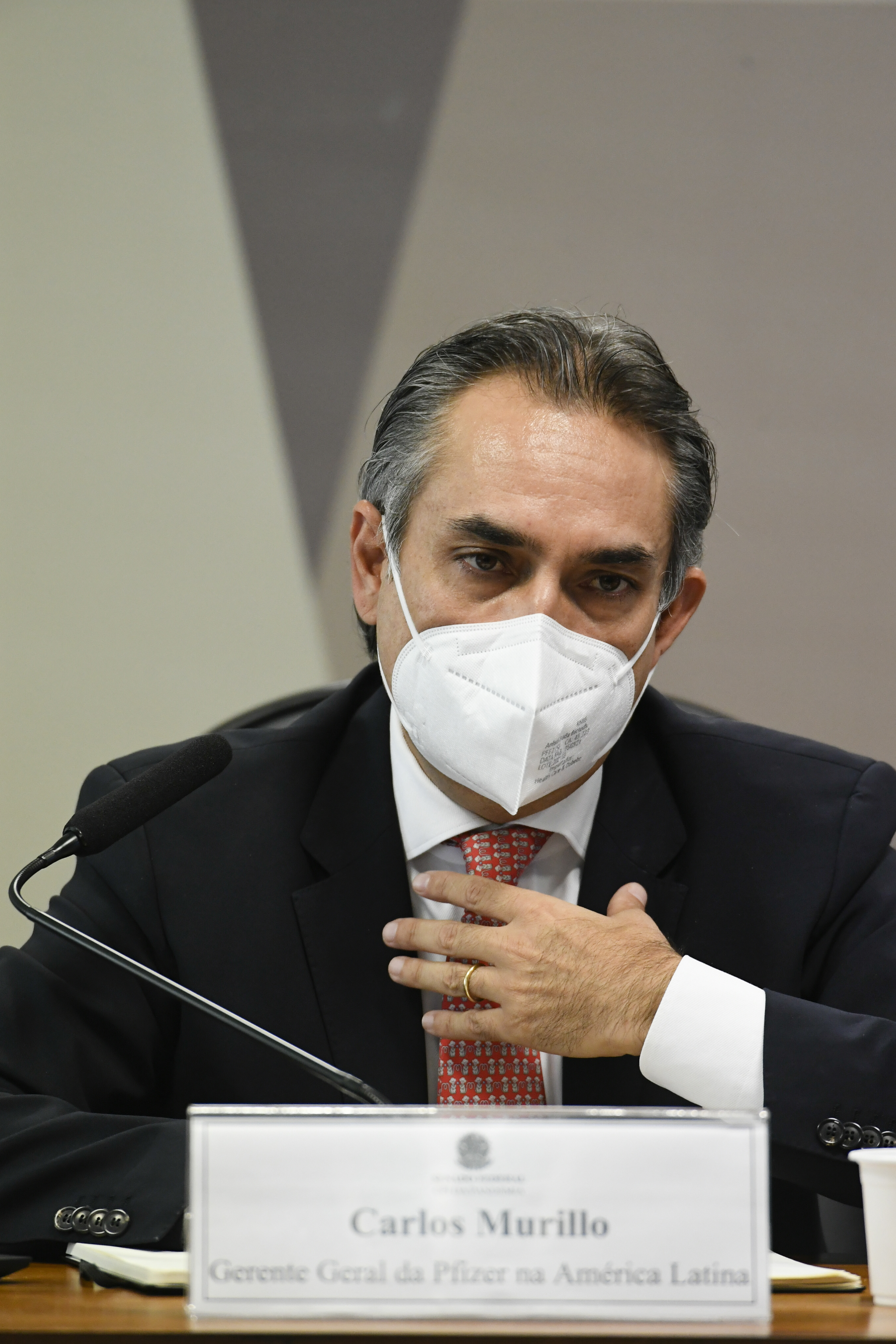 ￼CARLOS Murillo, gerente-geral da Pfizer na América Latina, foi o sexto a depor na CPI (Foto: Jefferson Rudy/Agência Senado)