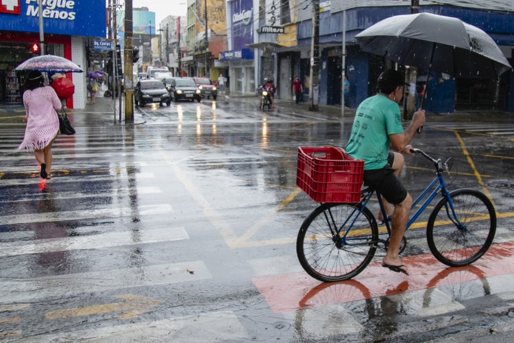 Volume de precipitações registrado até esta quinta-feira, 27, já supera a média prevista para o mês inteiro