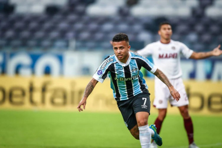 O Grêmio venceu o Lanús e está muito próximo de confirmar sua classificação