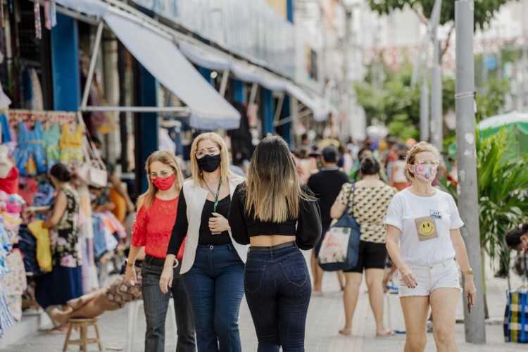 Proposta quer funcionamento de lojas de ruas de 9h às 19h e shoppings de 10h às 22h