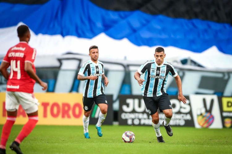 Grêmio empata com o Inter e conquista tetracampeonato do Gauchão