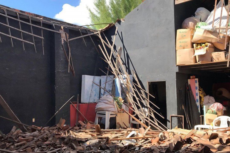 Teatro da Praia desabou na madrugada desta quinta-feira, 27