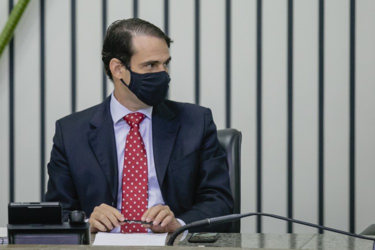 FORTALEZA, CE, BRASIL, 27-05.2021: Salmito FIlho PDT. Sessão no Plenária, na Assembleia Legislativa no Ceara. em epoca de COVID-19. (Foto: Aurelio Alves/ Jornal O POVO)