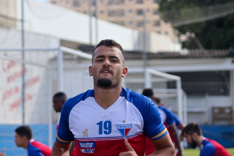 Atacante Igor Torres em treino do Fortaleza no centro de Excelência Alcides Santos, no Pici