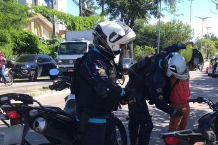 Polícia Militar e Detran atuaram em parceria durante a operação