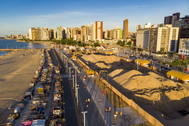 ￼OBRAS na avenida Beira Mar estão com 93% de execução, segundo a Prefeitura 