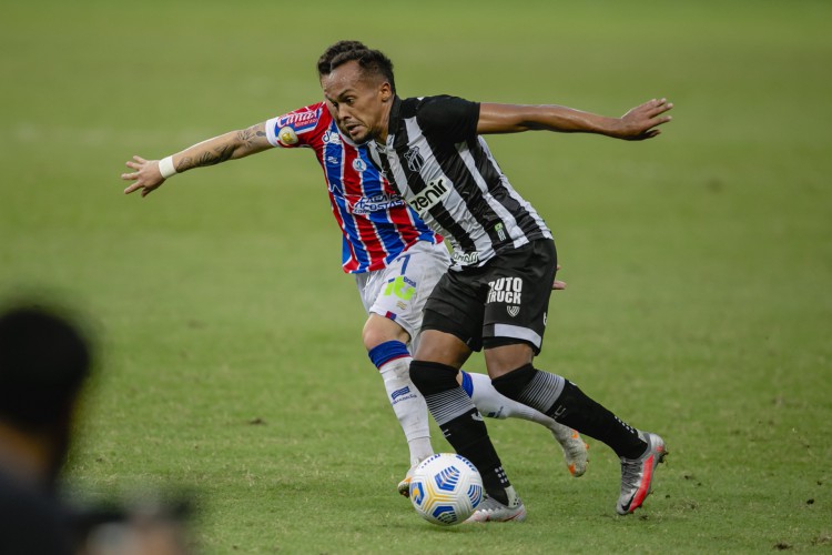 FORTALEZA, CE, BRASIL, 17-06.2021: Ceara x Bahia, pelo Campeonato Brasileiro na Arena Castelao, em epoca de COVID-19. (Foto: Aurelio Alves/ Jornal O POVO)