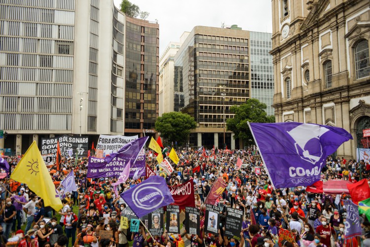 Movimentos sociais convocaram ato em defesa da democracia após ataques golpistas em Brasília