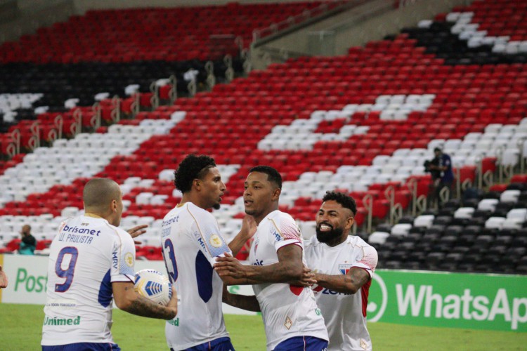 Fortaleza e Flamengo se enfrentaram na noite desta quarta-feira, 23, no Maracanã. 