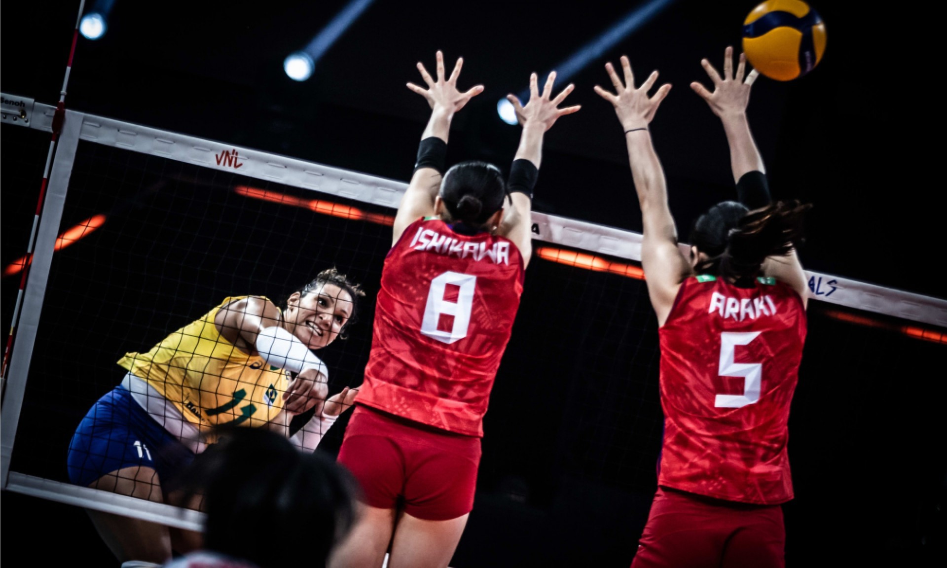 Seleção feminina de vôlei vence o Japão e está na final da Liga