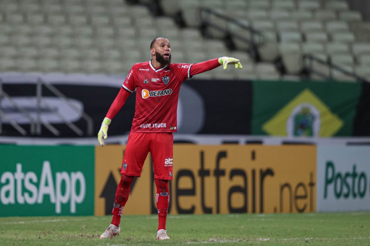 Goleiro Everson deve desfalcar o Atlético-MG contra seu ex-clube, o Ceará