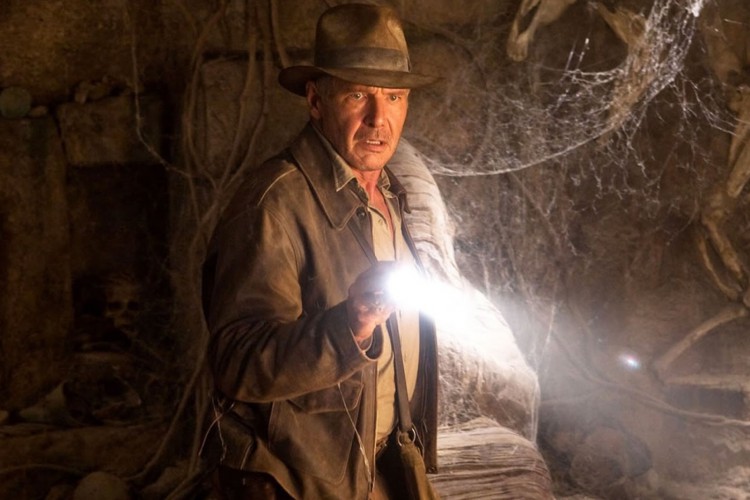 Aos 80 anos, Harrison Ford dá vida ao personagem Indiana Jones em novo filme
