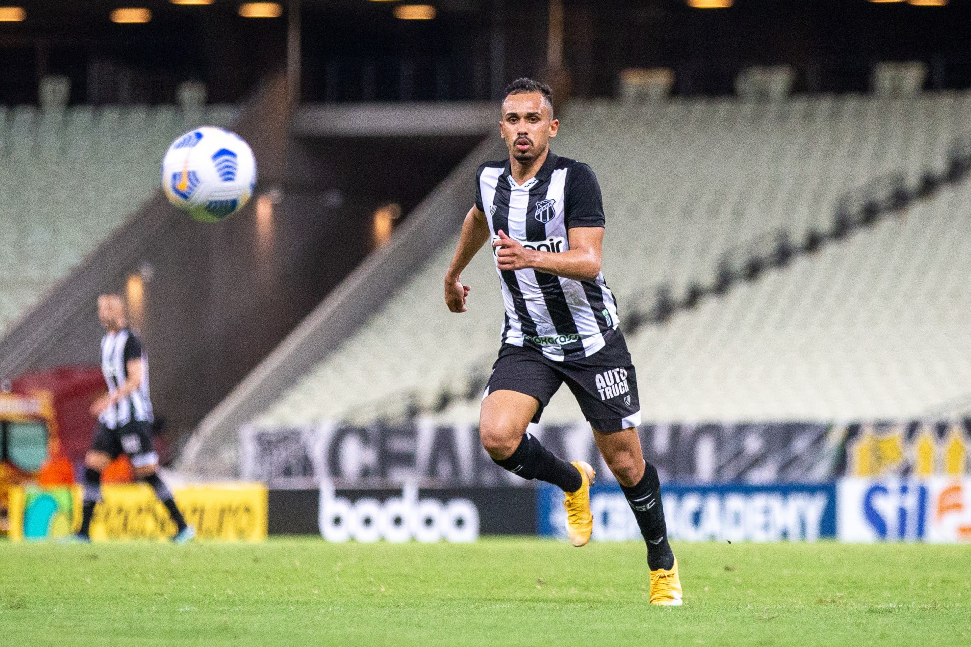 Lima é a única peça ofensiva consistente na temporada do Ceará (Foto: Felipe Santos/Ceará SC)