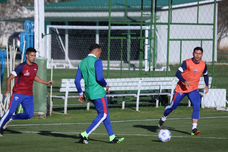 Fortaleza tem três desfalques para enfrentar o Athletico-PR na Arena da Baixada 