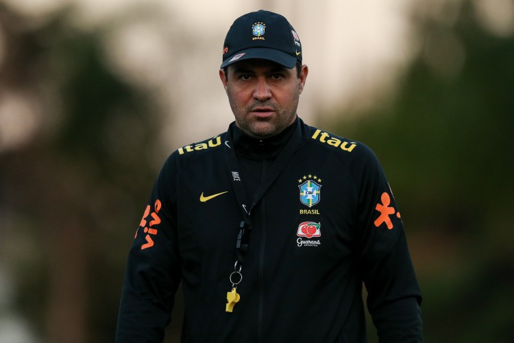 Técnico André Jardine em treino da seleção brasileira olímpica no CT do Palmeiras, em São Paulo