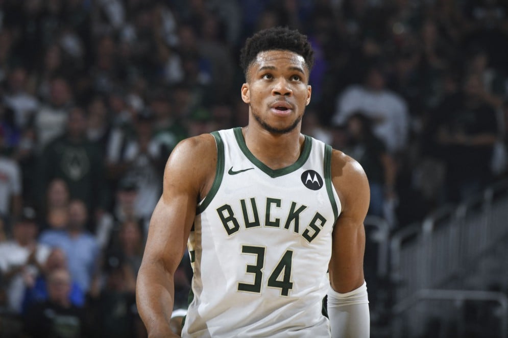 Título pelos Bucks credencia Giannis Antetokounmpo como o maior não americano da história da NBA