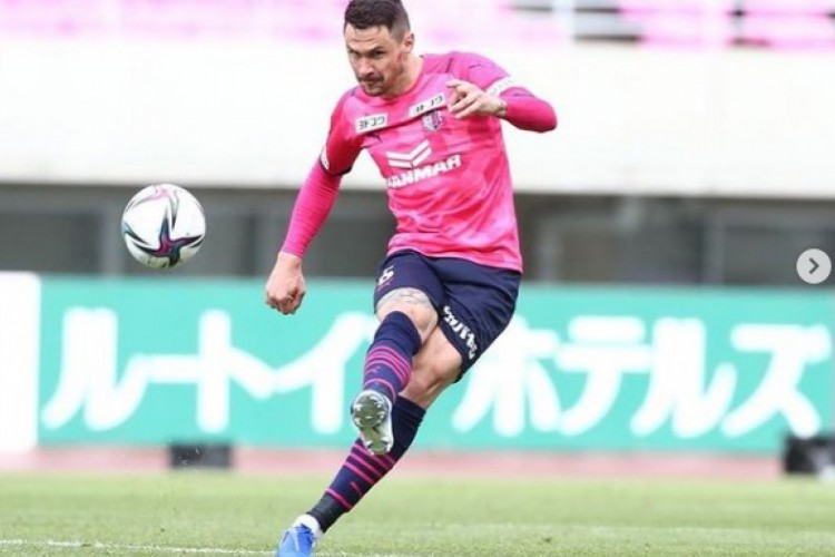 Tiago Pagnussat tem cinco gols em 13 jogos pelo Cerezo Osaka 