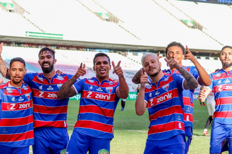 Fortaleza 1 a 0 Bragantino-SP, pela décima terceira rodada do Campeonato Brasileiro da Série A.