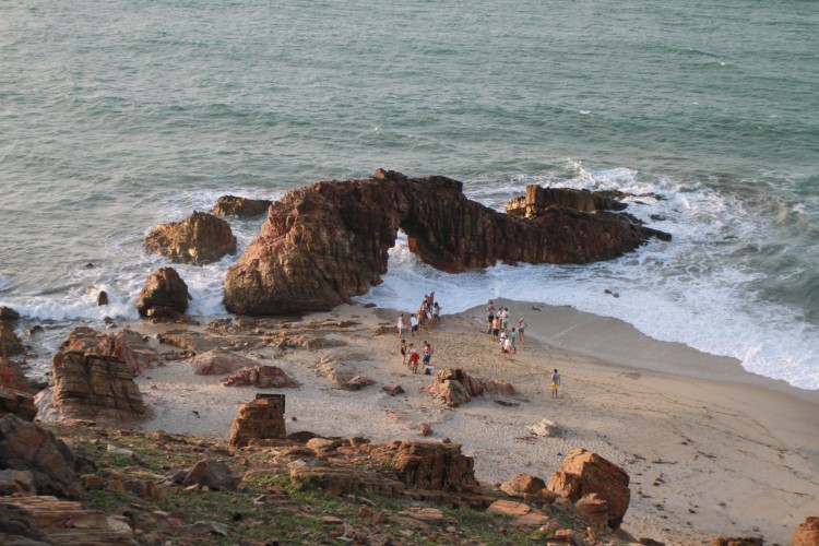 80% das praias do Ceará estão próprias para banho, de acordo com a Semace.
