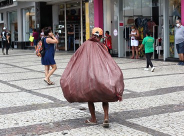 Entre os projetos da Lei está a criação do canal de denúncias pelo Disque 100 e uma cartilha educativa destinada a engenheiros e arquitetos.