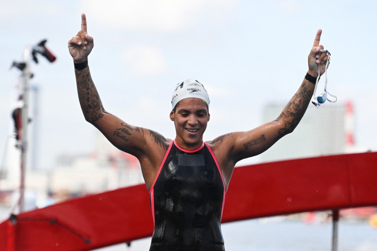 Ouro em Tóquio, Ana Marcela Cunha busca vaga olímpica no mundial de esportes aquáticos, em fevereiro