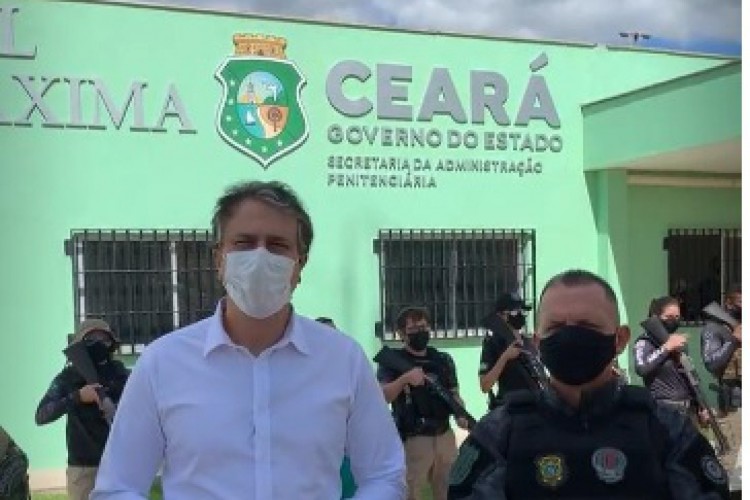 Governador Camilo Santana inaugurou, na manhã desta quarta-feira, 4, primeira penitenciária de segurança máxima do Ceará em Aquiraz