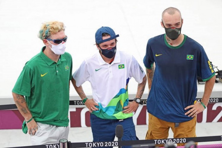 Pedro Barros, Luiz Francisco e Pedro Quintas, os representantes do Brasil no skate park masculino nas Olimpíadas de Tóquio (Julio Detefon/CBSk)