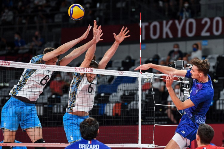 A França ganhou com autoridade da Argentina no vôlei, nesta quinta-feira, e garantiu vaga na final dos Jogos Olímpicos de Tóquio