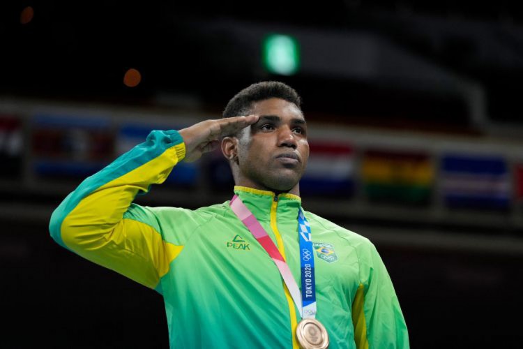 Abner Teixeira conquistou o bronze na categoria peso-pesado do boxe