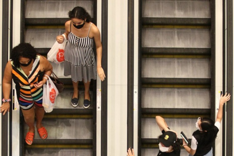 No feriado nacional do dia 12 de outubro, lojas no Centro e em Shoppings funcionarão normalmente.