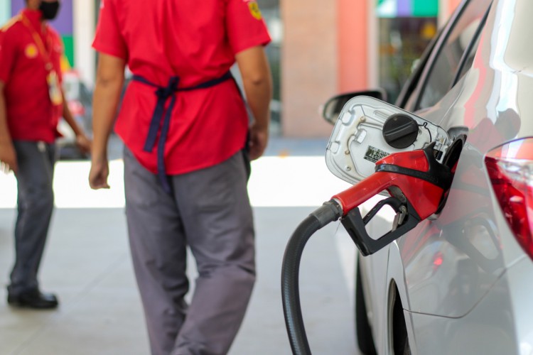 Gasolina tem preço médio próximo
a R$ 6 no Ceará 